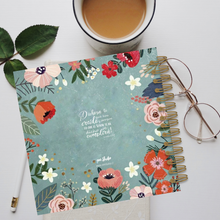 Cargar imagen en el visor de la galería, Devocional "Dichosa"