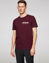 Cargar imagen en el visor de la galería, Polera unisex "Jesús es Vida"