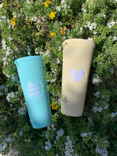 Cargar imagen en el visor de la galería, VASOS TUMBLERS &quot;Dios es Amor&quot;

