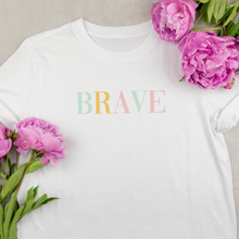 Cargar imagen en el visor de la galería, Polera Mujer &quot;Brave”
