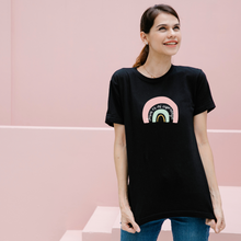 Cargar imagen en el visor de la galería, Polera Mujer &quot;Jesús es mi esperanza arcoiris.”

