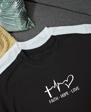 Cargar imagen en el visor de la galería, Polera Unisex &quot;Faith Hope Love&quot;.
