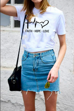 Cargar imagen en el visor de la galería, Polera mujer “Faith - Hope - Love&quot;
