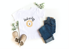 Cargar imagen en el visor de la galería, Polera Kids “Jesús es Rey”

