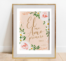 Cargar imagen en el visor de la galería, Deco Cuadro &quot;Él me amó primero&quot;
